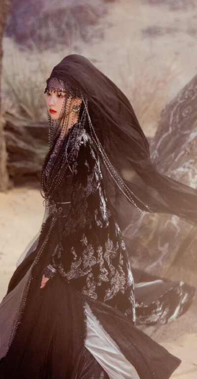 陈都灵《月鳞绮纪》雾妄言