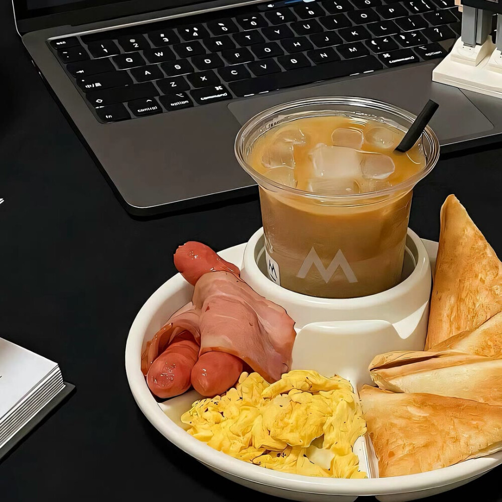 图源ks：偷喝汽水