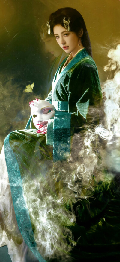 鞠婧祎《月鳞绮纪》露芜衣