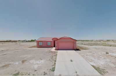 粉色房子-秘鲁，谷歌街景图像，2016-2020，Jacqui Kenny