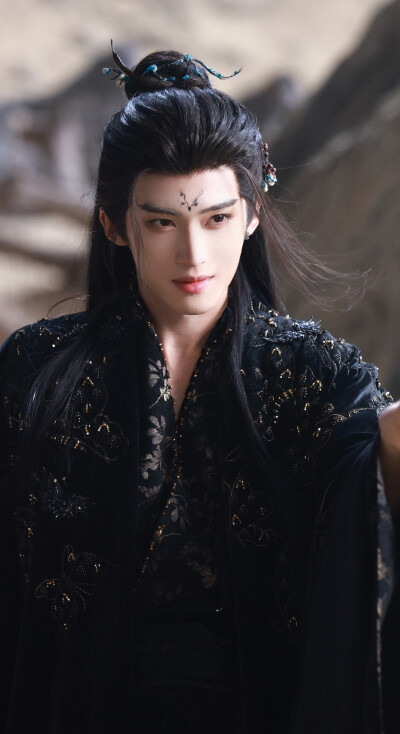 闫桉《月鳞绮纪》源无获