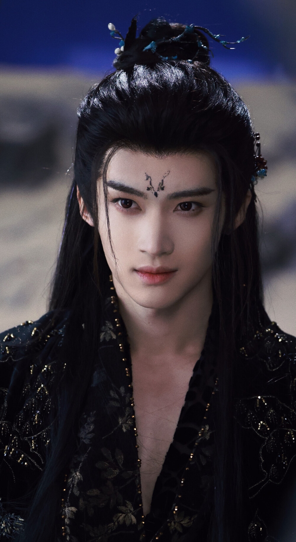 闫桉《月鳞绮纪》源无获