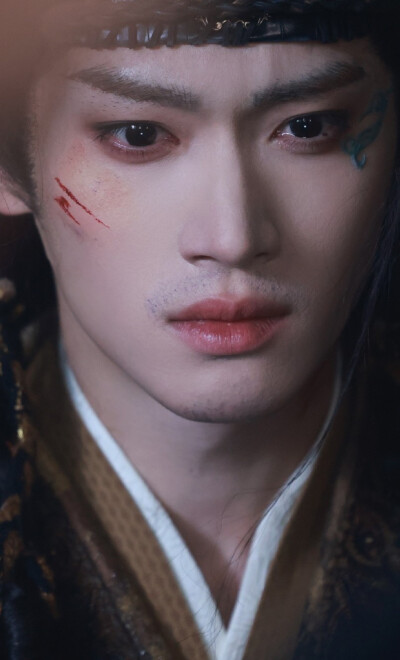 闫桉《月鳞绮纪》厉劫