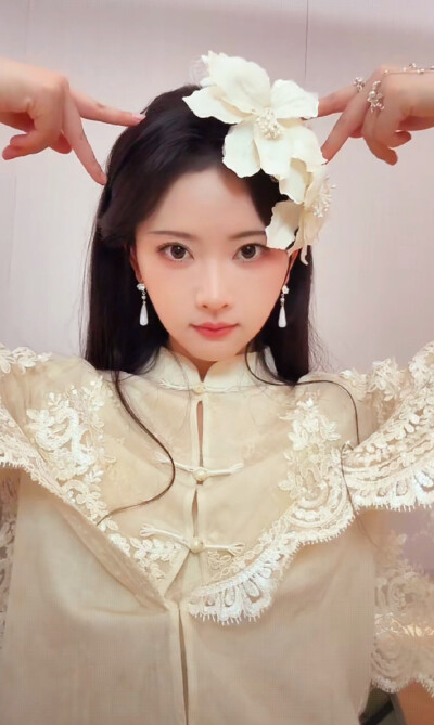 林秋奈