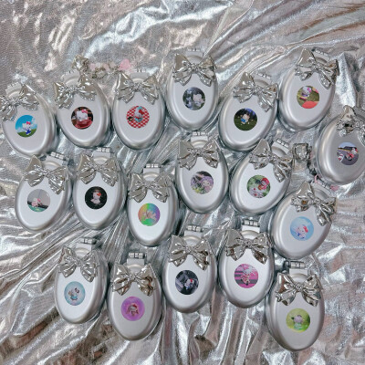 千禧风复古仿真翻盖手机化妆镜