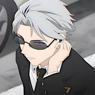 番剧：春夏秋冬代行者 春之舞
角色：寒月凍蝶
动漫男头Δ