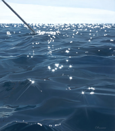 卡琳娜·弗朗西奥索是一位活跃于当代具象绘画领域的艺术家，以融合写实基础与柔和表现语言的人物绘画而受到关注。她的创作关注人物的情绪状态与内在感受，在结构与氛围之间建立细腻平衡。