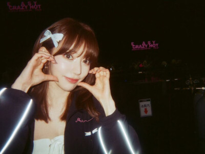 宮脇咲良 饭拍高清