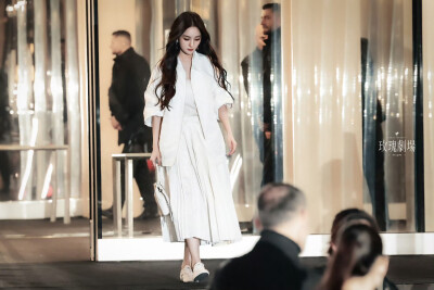 杨幂/Prada全球品牌代言人