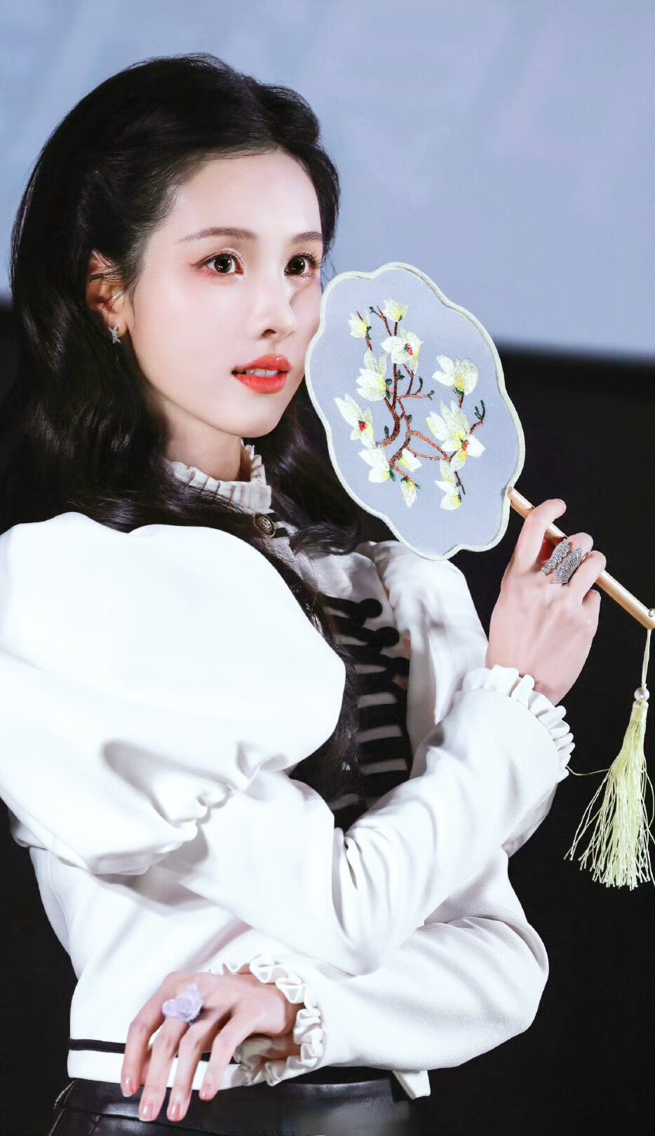 陈都灵