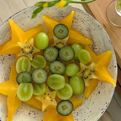 图源ks：偷喝汽水