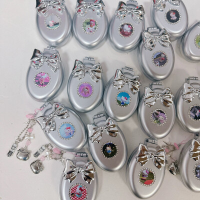 千禧风复古仿真翻盖手机化妆镜