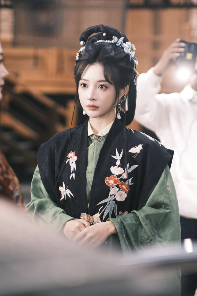 纨绔难驯，夫人她手拿把掐 石雪婧∣江眠