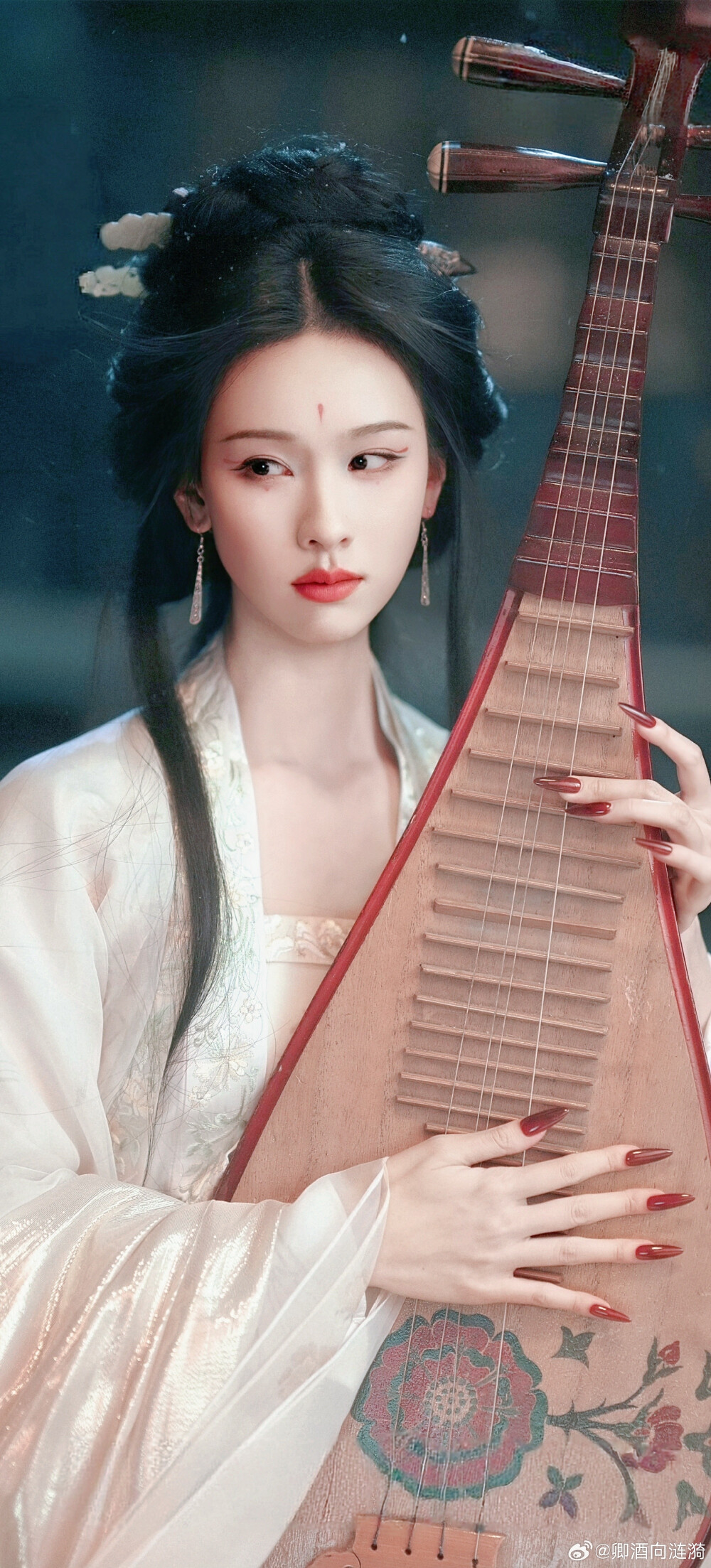 陈都灵