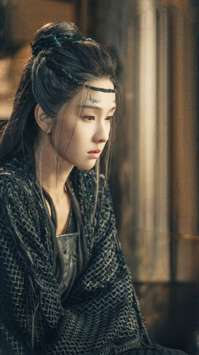 月鳞绮纪 陈都灵∣清漪