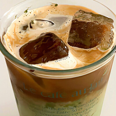 图源ks：偷喝汽水