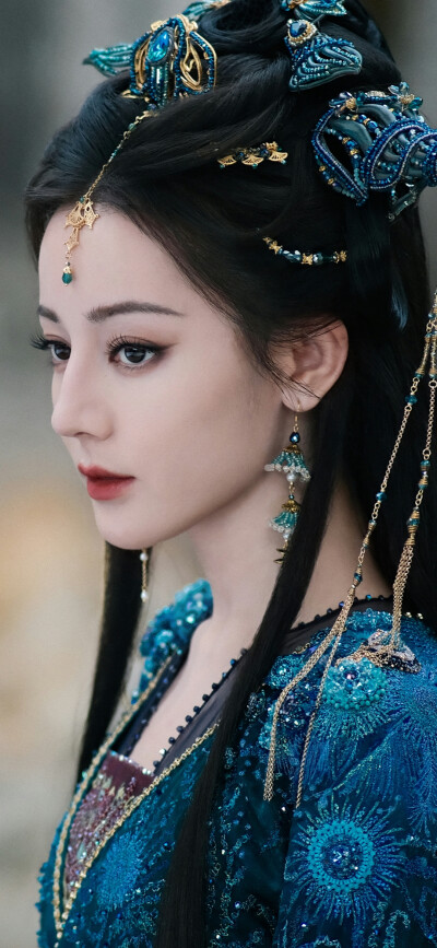 迪丽热巴《白日提灯》贺思慕