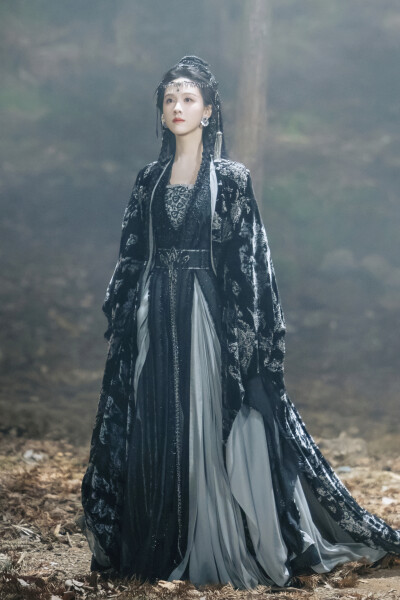 月鳞绮纪 陈都灵∣雾妄言