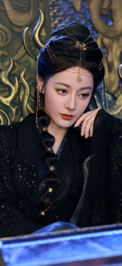 迪丽热巴《白日提灯》贺思慕