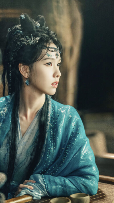 月鳞绮纪 陈都灵∣清漪