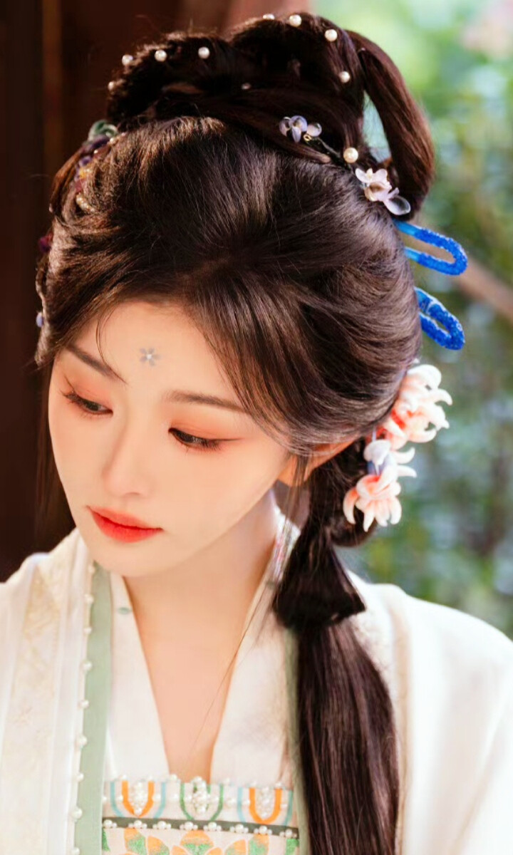 孔雪儿