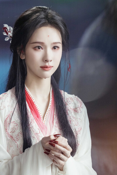 月鳞绮纪 陈都灵∣雾妄言