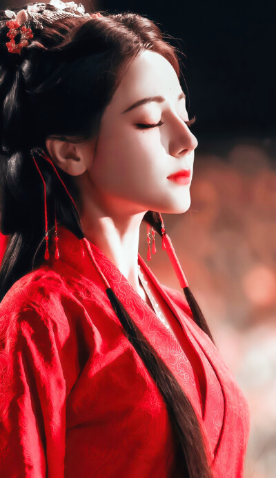 迪丽热巴/贺思慕