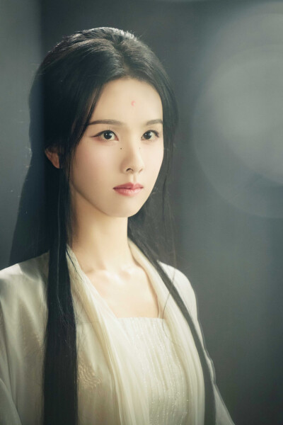 月鳞绮纪 陈都灵∣雾妄言