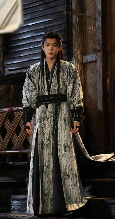 曾舜晞《月鳞绮纪》武拾光