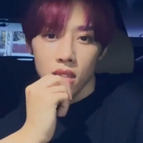 最怕你们这些还想着前女友的