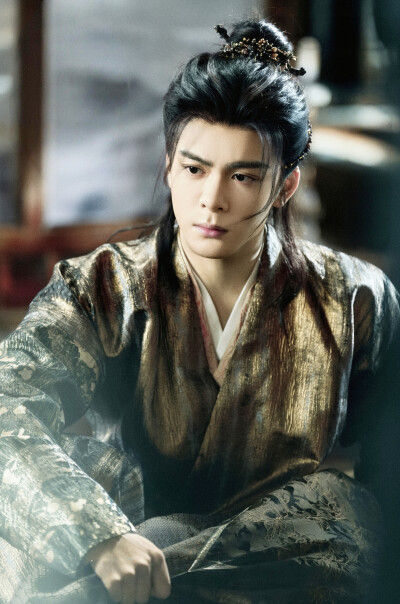 月鳞绮纪 曾舜晞∣武拾光