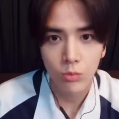 分享汪苏泷的单曲《一笑倾城 (电视剧《微微一笑很倾城》片头曲)》: https://163cn.tv/4TQyalm (来自@网易云音乐)