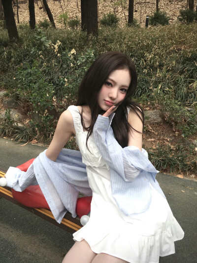 kiiikiii Sui李守彬