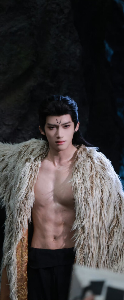 闫桉《月鳞绮纪》厉劫/源无获