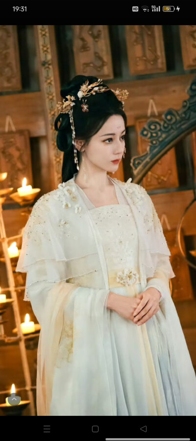 迪丽热巴/贺思慕