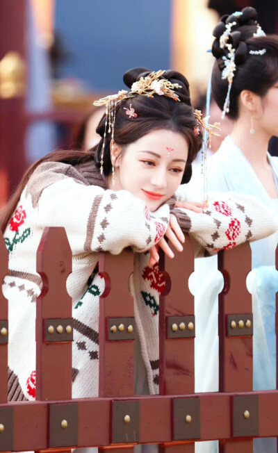 迪丽热巴/贺思慕