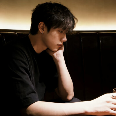 头像｜男生头像 幸福的话 杳无音讯也没关系