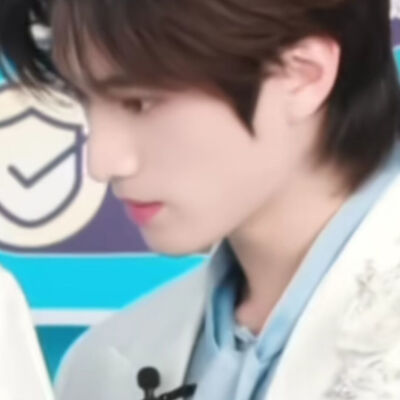 还有你的香水味道