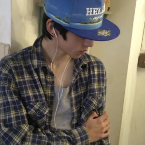 头像｜男生头像 常说人生若只如初见我在想到底什么样的羁绊才能让两颗陌生的心依偎在一起