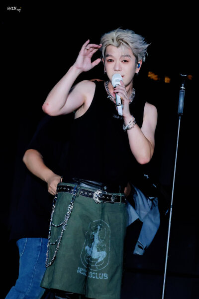 王栎鑫260411 深圳 青春限定派
