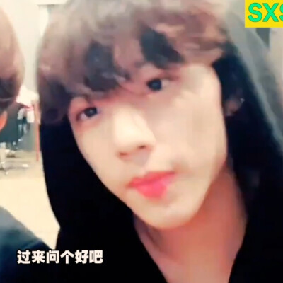 哥哥为你收拾小书包