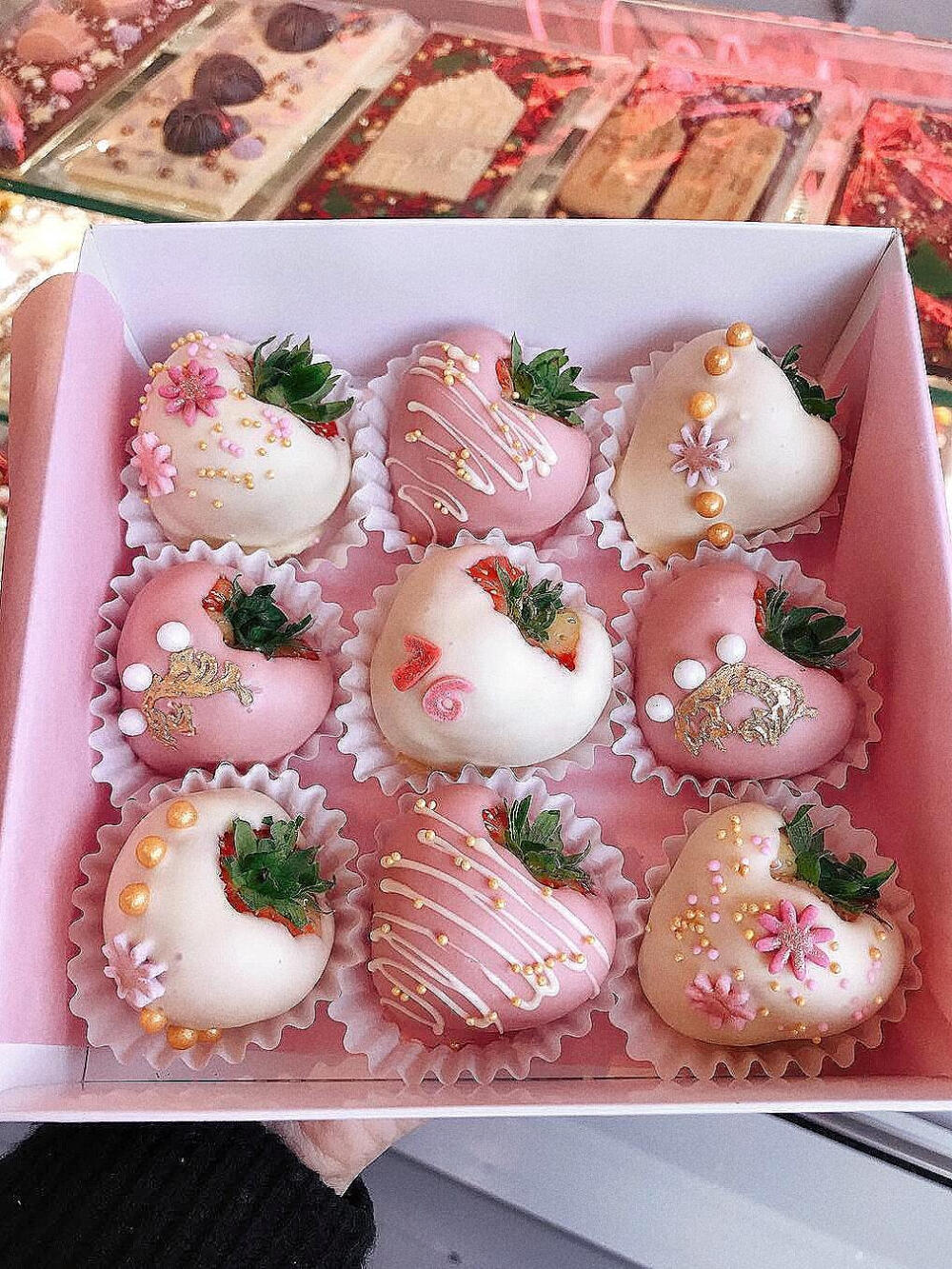 草莓脆皮巧克力