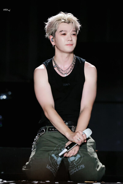 王栎鑫260411 深圳 青春限定派
