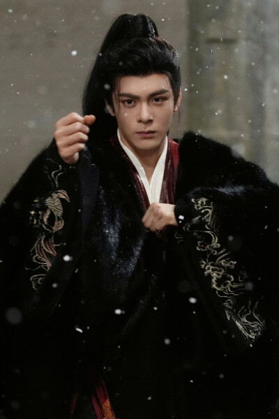 月鳞绮纪 曾舜晞∣武拾光