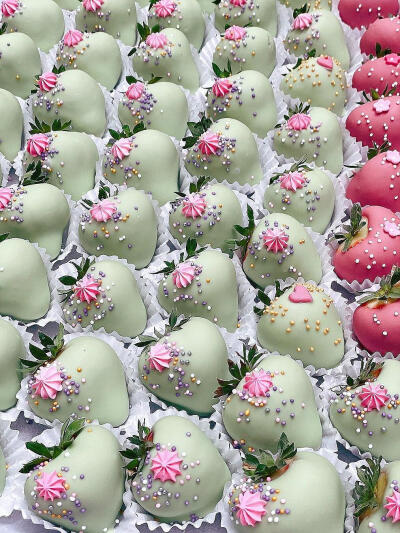 草莓脆皮巧克力