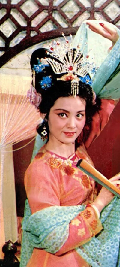 潘虹