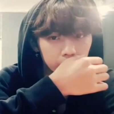 哥哥为你收拾小书包