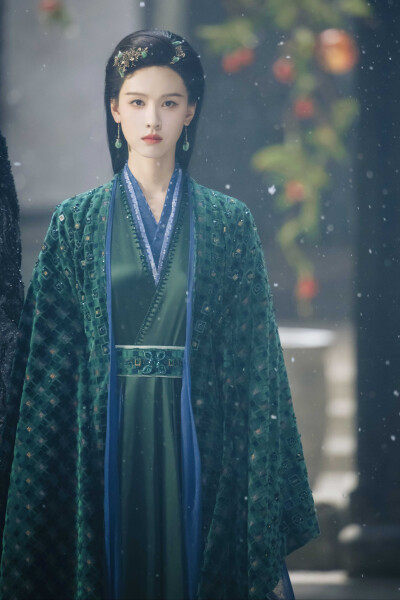 月鳞绮纪 陈都灵∣雾妄言