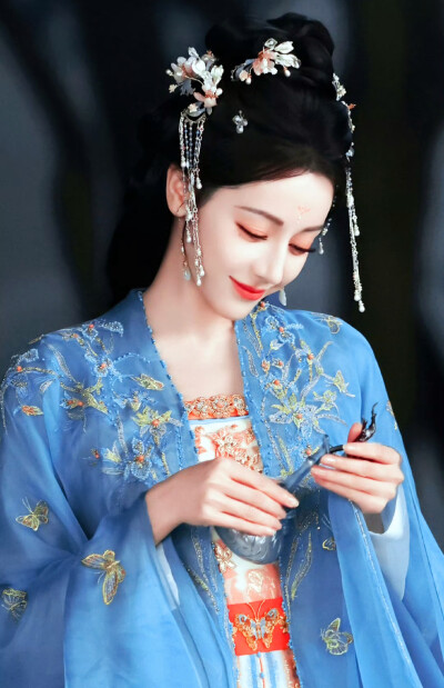 迪丽热巴/贺思慕