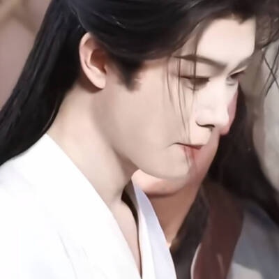 覆雪之下，天地一白